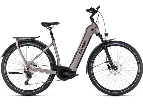 Cube Kathmandu Hybrid Pro 625 | Easy Entry